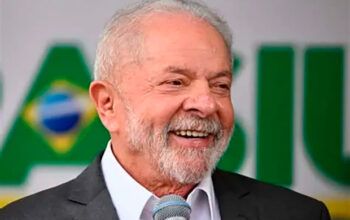 Mesmo ausente, Lula é aplaudido de pé durante assinatura do acordo Mercosul–UE