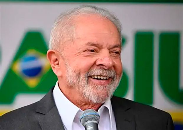 Mesmo ausente, Lula é aplaudido de pé durante assinatura do acordo Mercosul–UE