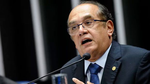 Ministro Gilmar Mendes nega pedido de prisão domiciliar para Bolsonaro
