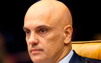 Moraes anula ato do CFM e chama sindicância sobre Bolsonaro de “total ignorância”