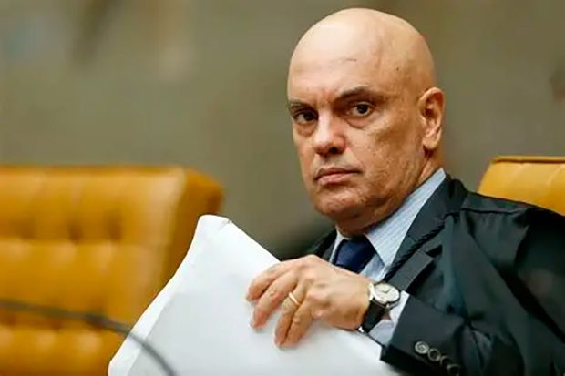 Moraes cita "total desrespeito" ao determinar prisão de Filipe Martins