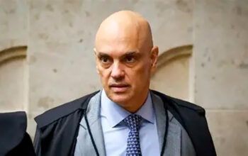 Moraes lista privilégios de Bolsonaro na PF e diz que prisão não é “colônia de férias”