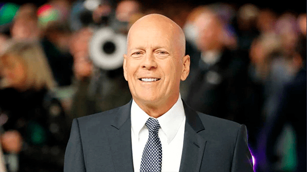 Mulher de Bruce Willis diz que ele não sabe da própria demência