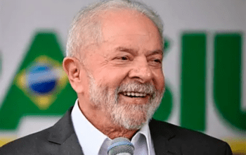 No Panamá, Lula defende soberania da Venezuela e diz que terá conversa "olho no olho" com Trump em março