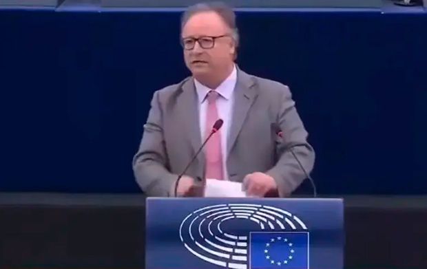 “O Brasil é um exemplo”: eurodeputado elogia STF após condenação de Bolsonaro