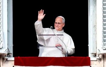 Papa Leão XIV pede paz mundial em oração do Angelus e faz apelo por fim das guerras