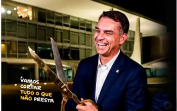 PT debocha de “tesoura” da campanha de Flávio e cita gastos do clã Bolsonaro