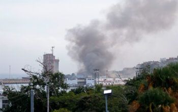 The New York Times diz que ao menos 40 morreram em ataque dos EUA