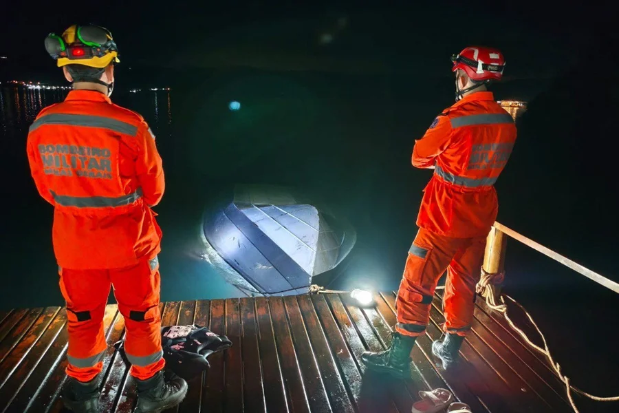 Acidente com lancha deixa 6 mortos em rio na divisa entre SP e MG