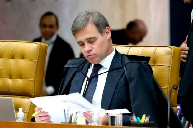 André Mendonça autorizou quebra de sigilo de Lulinha antes de votação tumultuada na CPMI do INSS