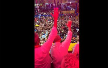 Apoio popular e coro de "sem anistia" marcam passagem de Lula pelo carnaval de Salvador
