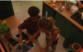 BBB 26 - Milena joga bebida na pia na Festa do Líder Jonas