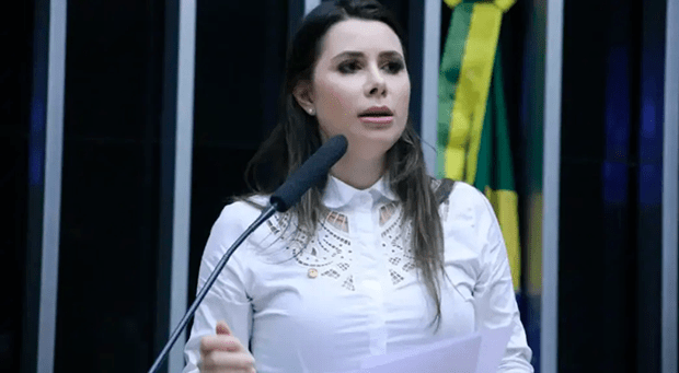 Bolsonarista Caroline De Toni rejeita proposta de Valdemar e anuncia saída do PL