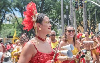 Campanha contra assédio sexual no carnaval tem adesão de 18 estados