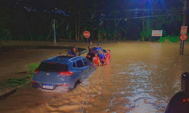 Com R$ 3,5 bi do PAC, Zema não apresentou obras de prevenção a enchentes, diz Lula