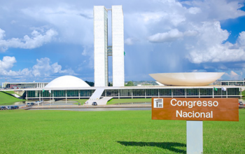 Congresso ameaça abaixar pena de Bolsonaro se pressão por CPI do Master diminuir