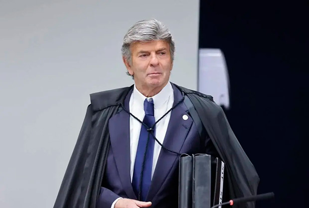 Fux arquiva notícia-crime contra Lula sobre desfile da Acadêmicos de Niterói