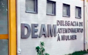 Homem dá tapa na bunda de mulher, a chama de “linda” e é preso no Rio