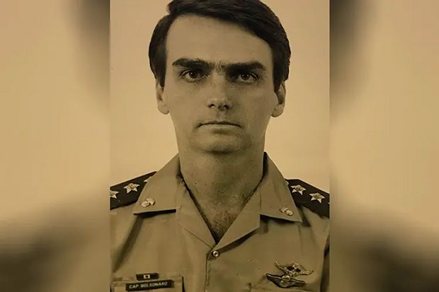MP Militar diz que Bolsonaro violou 8 regras da caserna e deve ser expulso