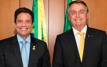 Operação da PF encontra R$ 500 mil na residência de governador bolsonarista do AC