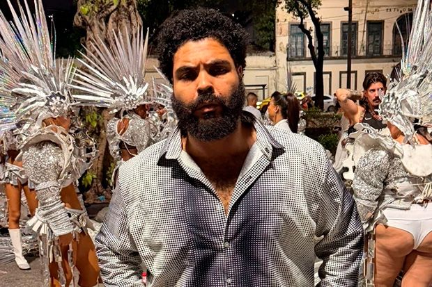 Paulo Vieira interpretou o presidente Lula em Carnaval na Sapucaí