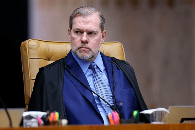 PF apresenta pedido de suspeição contra Toffoli após acessar celular de Vorcaro