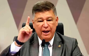 Presidente da CPMI do INSS recebeu R$ 100 mil de fazendeiro condenado por fraudar o INSS