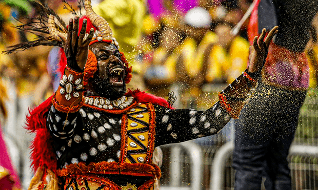 Primeiro dia de carnaval em SP tem estreante, campeã e vice de 2025