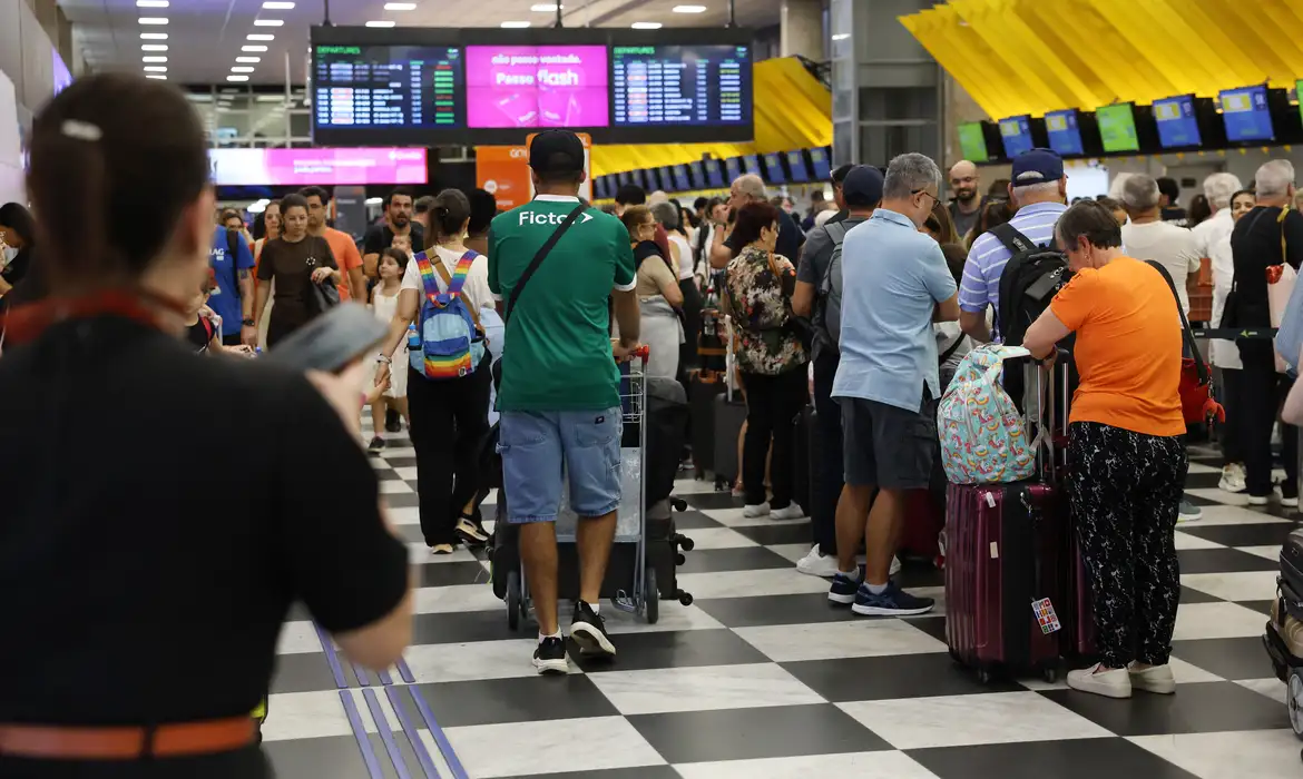 Governo federal anuncia investimentos de R$ 4,6 bilhões em aeroportos