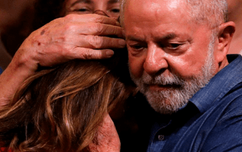 Real Time Big Data - Lula vence Flávio Bolsonaro em todos os cenários do 1º turno