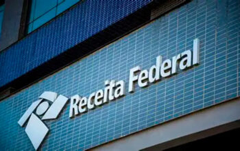 Receita demite 3 após vazamento de dados de autoridades