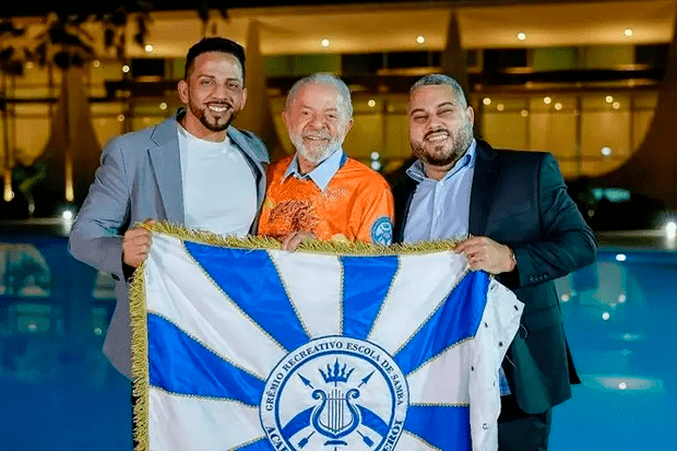 TCU quer barrar R$ 1 milhão a escola que vai homenagear Lula no carnaval