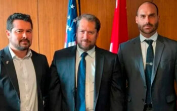 A lista que fez Lula proibir entrada de assessor de Trump no Brasil