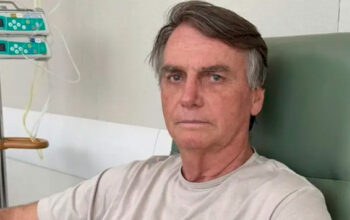 Bolsonaro melhora e já se alimenta após internação