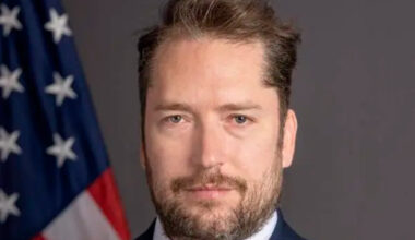 Bolsonaro pede a Moraes para receber conselheiro de Trump na prisão