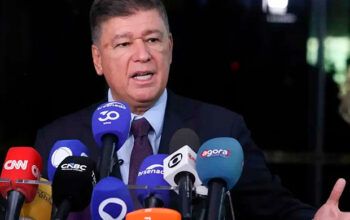 Carlos Viana enviou emendas à Lagoinha quando trabalhava no canal da igreja