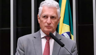 Correia aciona PF para investigar movimentações do Banco Master e empresa do pastor André Valadão