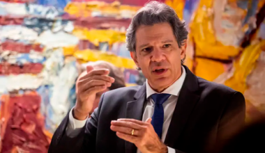 Datafolha mostra empate entre Haddad e Flávio Bolsonaro em cenário de 2º turno