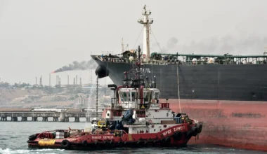 EUA envia 2,5 mil fuzileiros navais para o Estreito de Ormuz