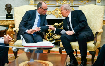 Europa e Reino Unido reagem à pressão de Trump para entrar na guerra, diz New York Times