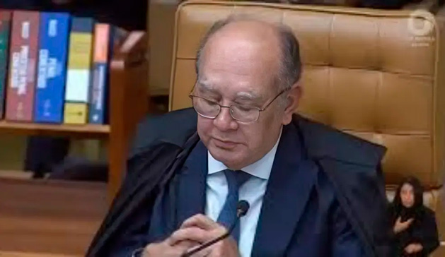 Gilmar se emociona em homenagem a Moraes no STF: “O país tem dívida”