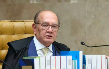 Gilmar se revolta com divulgação de diálogos íntimos entre Vorcaro e namorada: "Barbárie institucional"
