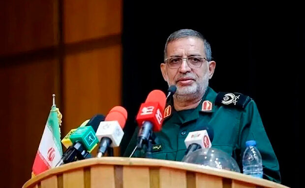 Irã desafia Trump e diz aguardar passagem de navios dos EUA pelo Estreito de Ormuz