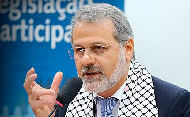 Israel deixou claro que tem preferência por exterminar crianças, diz Ualid Rabah