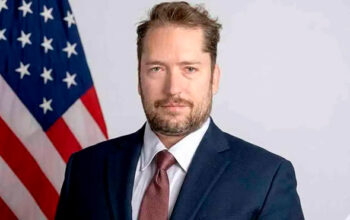 Itamaraty confirma revogação de visto de assessor de Trump