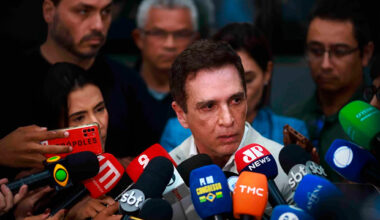 Médico detalha estado de saúde de Bolsonaro: grave