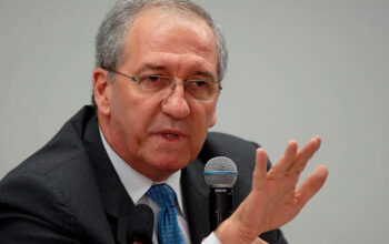 Panamá pede desculpas ao Brasil após reter e deportar o jornalista Franklin Martins