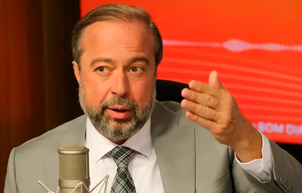 Privatização da BR Distribuidora “foi um crime de lesa-pátria”, critica Alexandre Silveira