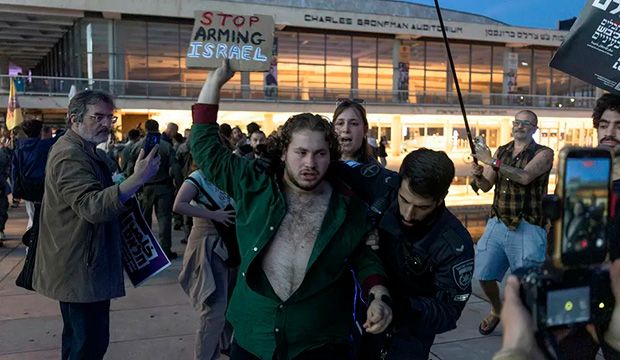 Protestos em Israel contra guerra com Irã ganham força após violência policial e prisões