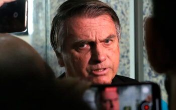 Defesa diz que Bolsonaro não tinha conhecimento sobre vídeo de Eduardo